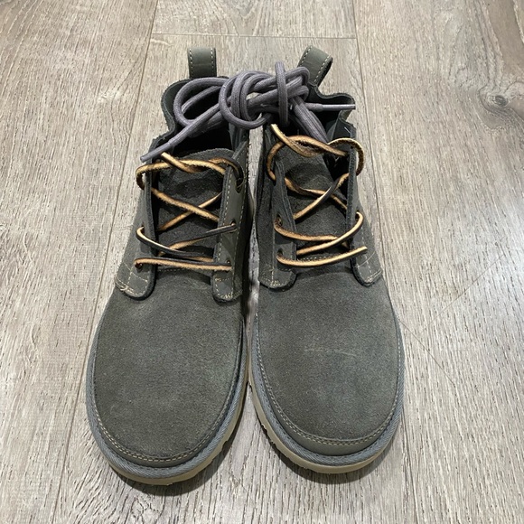 New UGG Neumel boots size 7 - Picture 7 of 7
